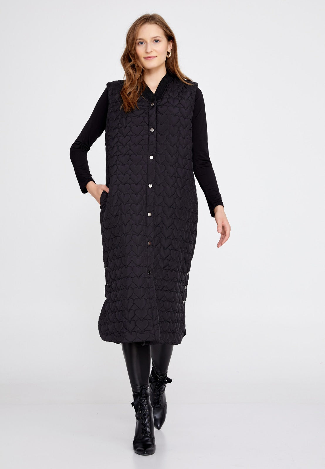 Noir Sophistiqué Quilted Vest