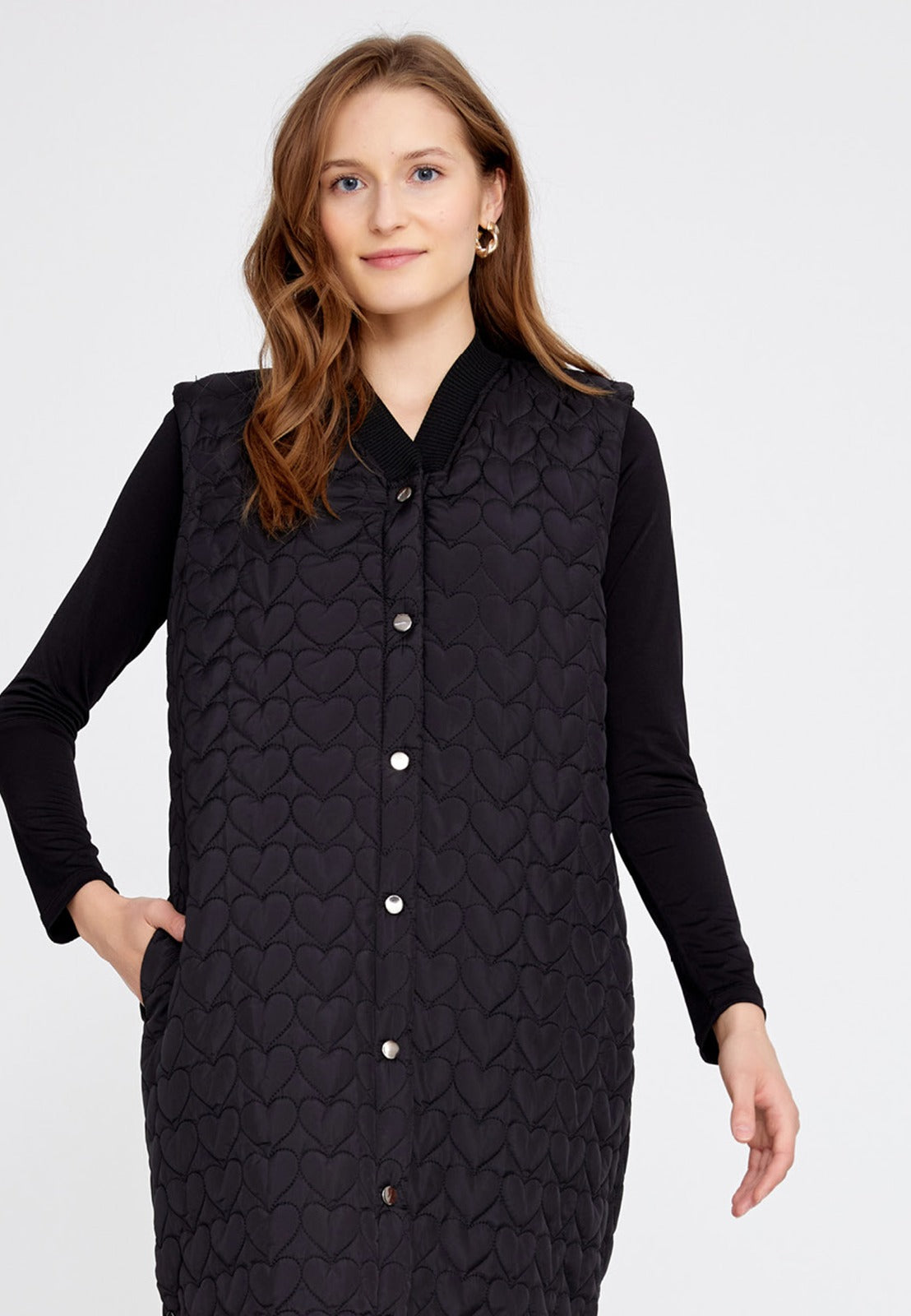 Noir Sophistiqué Quilted Vest